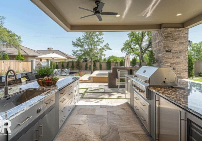 tarzana Outdoor kitchen